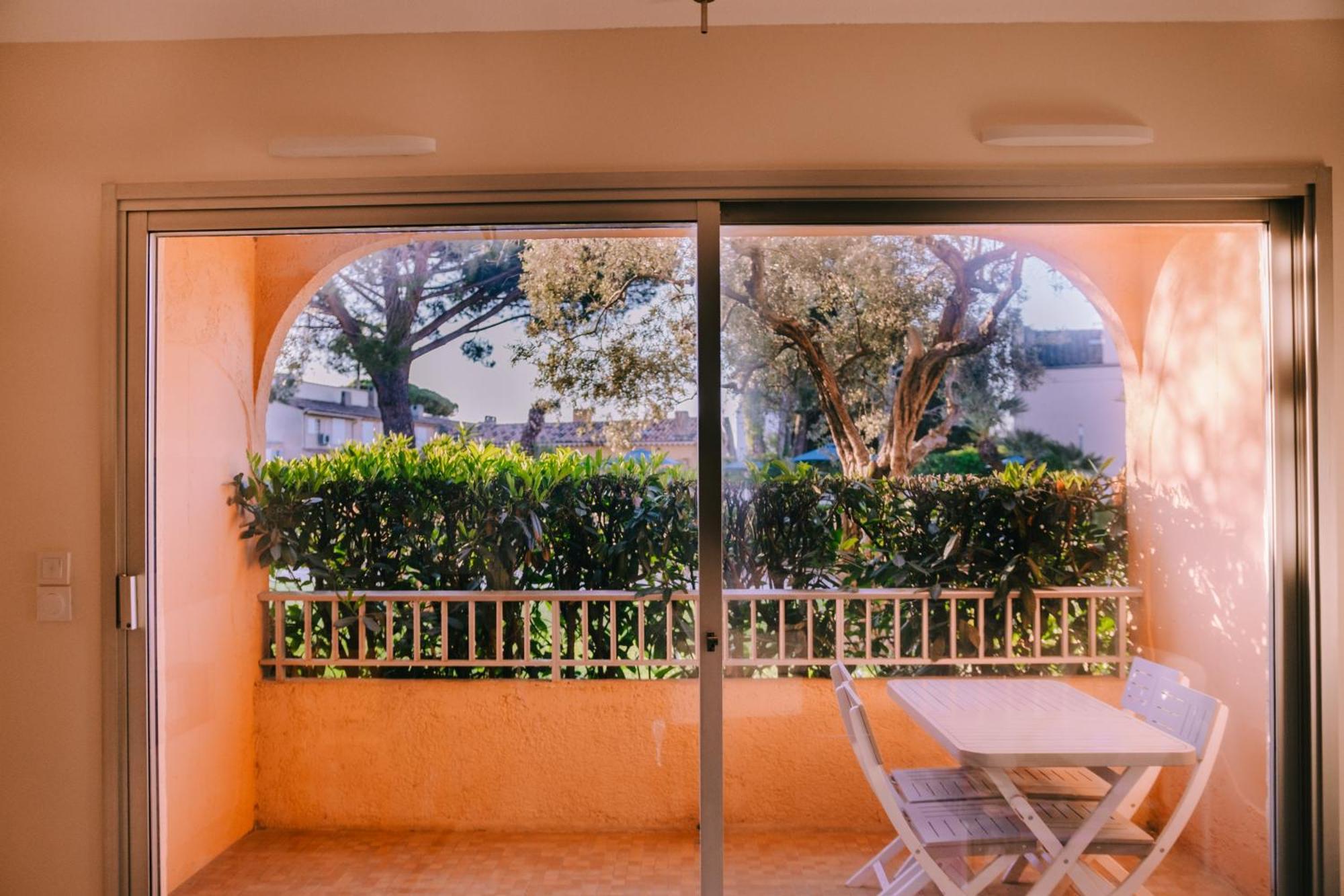 Eden Azur - Residence Hoteliere Golfe-Juan Phòng bức ảnh